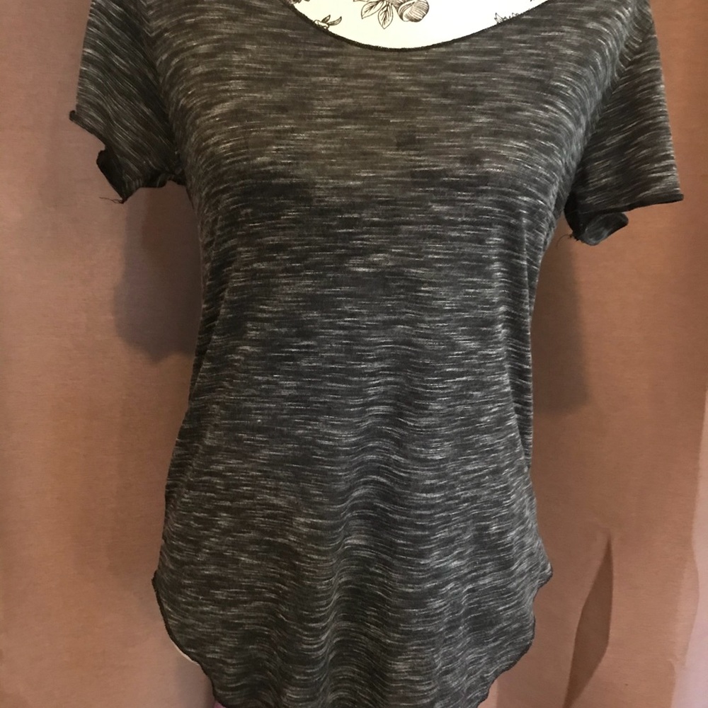 Lightweight t-shirt